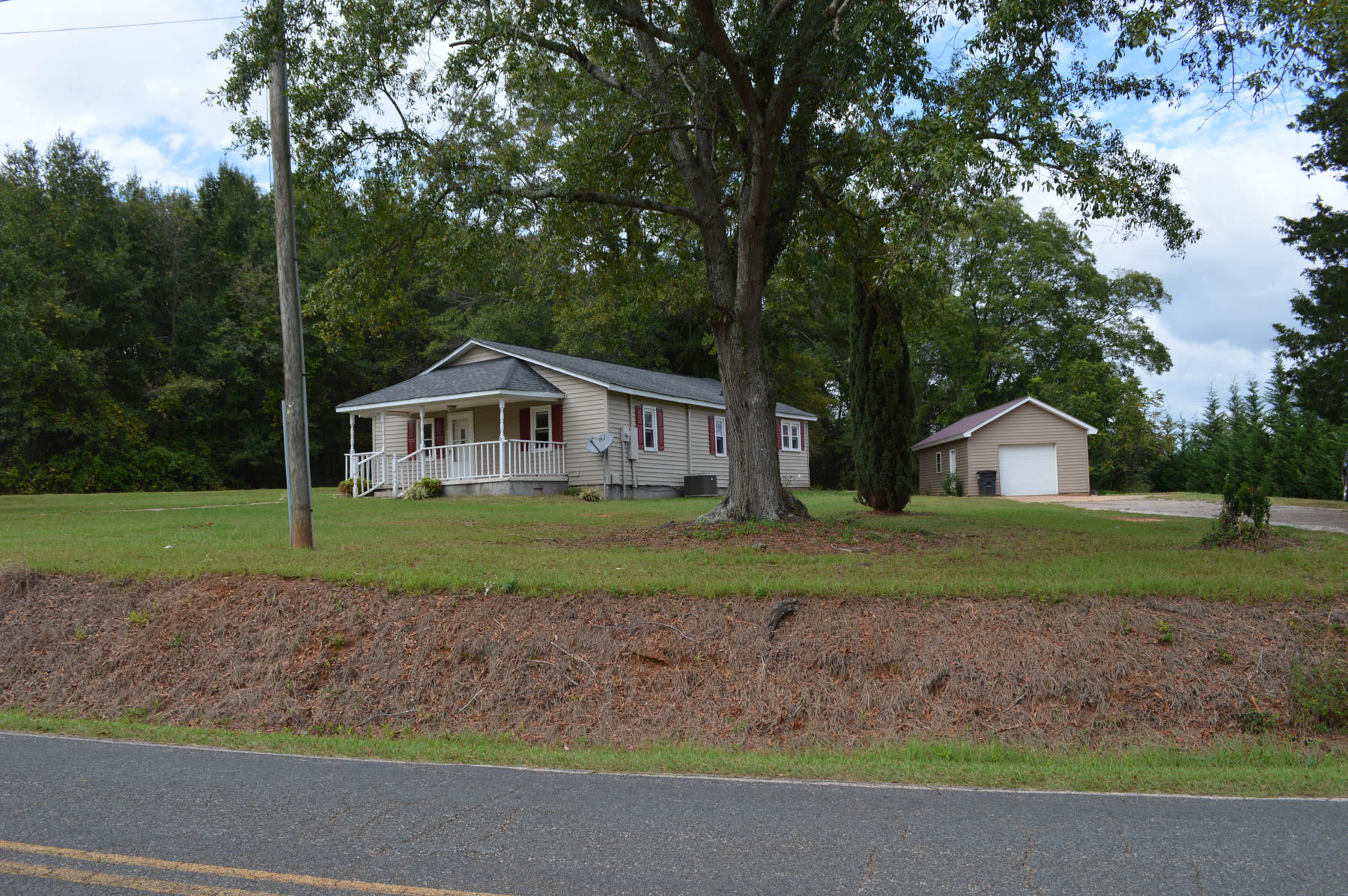 Greenville County House With 3 Acres Metcalf Land Company Inc